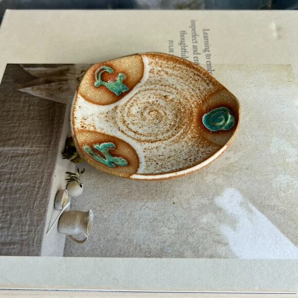 Studio Art Pottery 3.5" Stoneware Trinket Dish Tray Handmade Signed - Picture 2 of 7